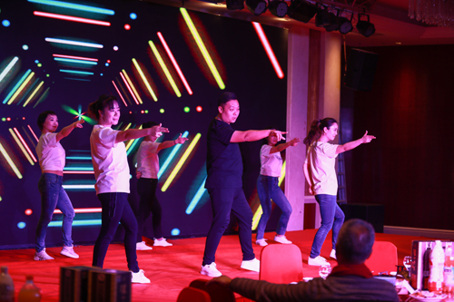 大禹漢光2018年“同心同行，共創(chuàng)未來”主題年會(huì)圓滿成功